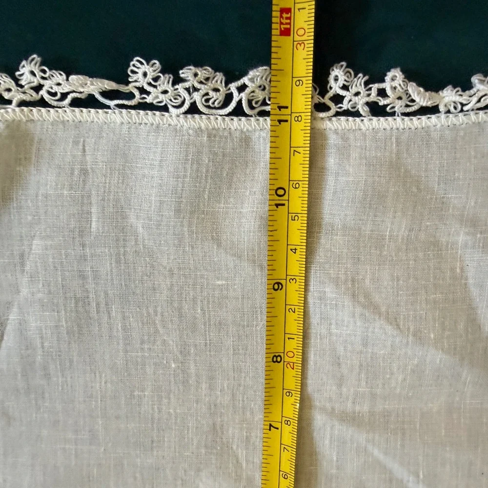Vintage Handkerchief Lot 4 Floral Embroidered Lace Trim Cotton‎ White Blue Pink